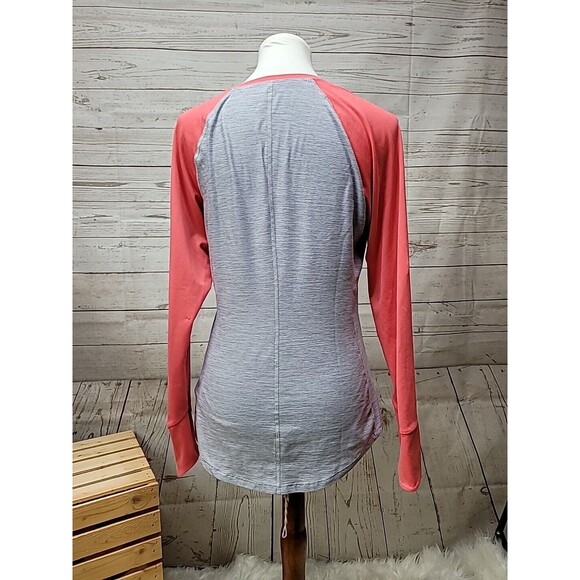 North Face‎ Women's M Gray Pink Long Sleeves Crew Neck Flashdry Stretch Outdoor - Picture 3 of 8